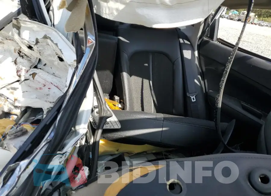 5XXGT4L33JG190993 Photo# 10