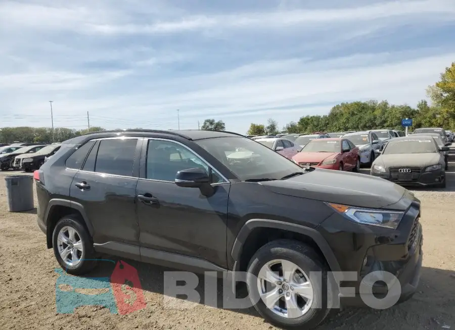 2T3P1RFV7MC248042 Photo# 4