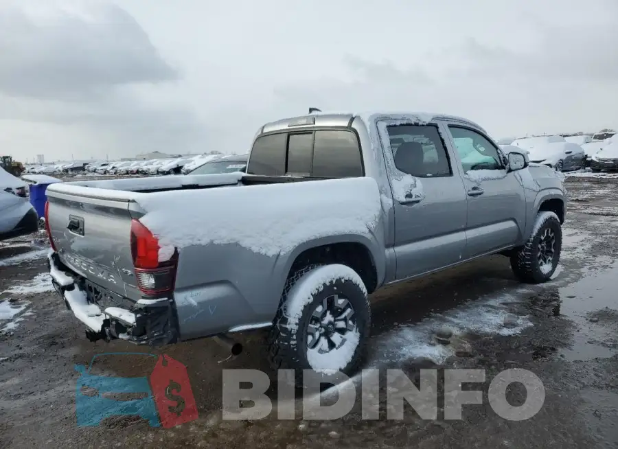 3TMCZ5AN6LM294113 Photo# 3