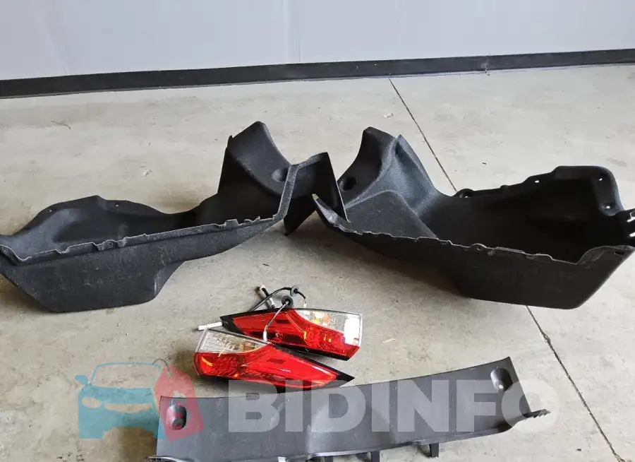 5YFB4MDE2PP032832 Photo# 12