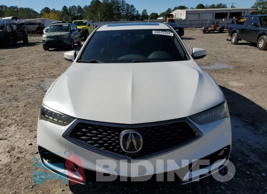 19UUB2F63KA002892 Photo# 5