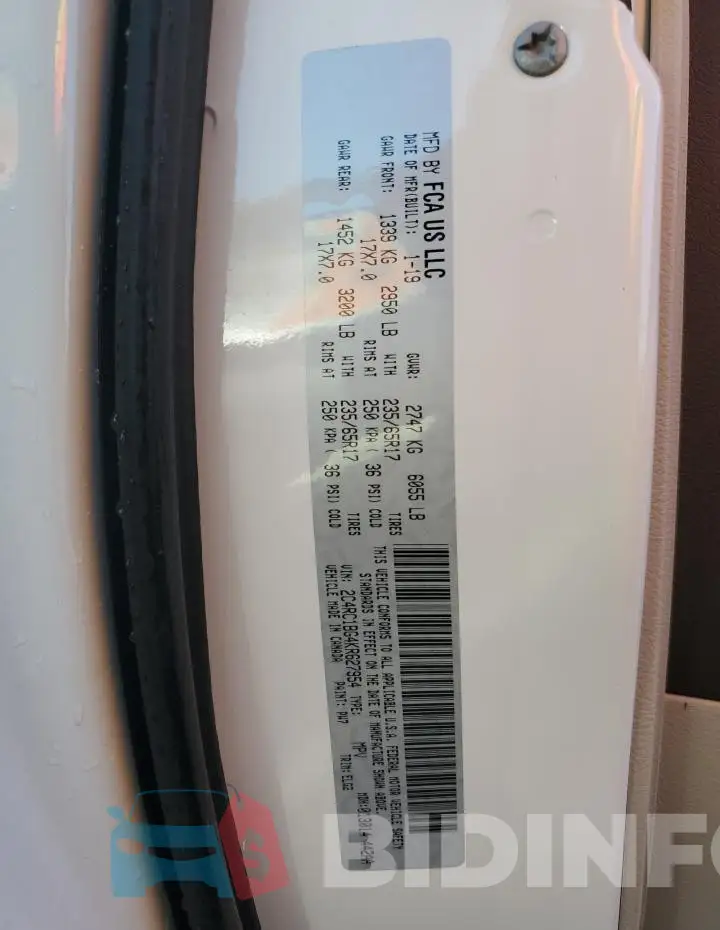 2C4RC1BG4KR627954 Photo# 14