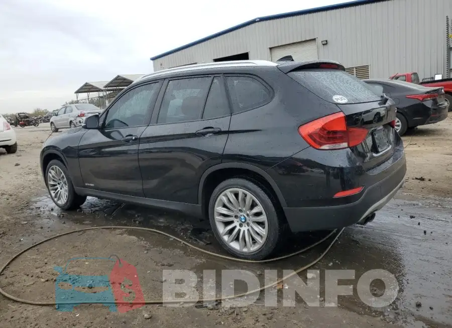 WBAVM1C52FVW57835 Photo# 2