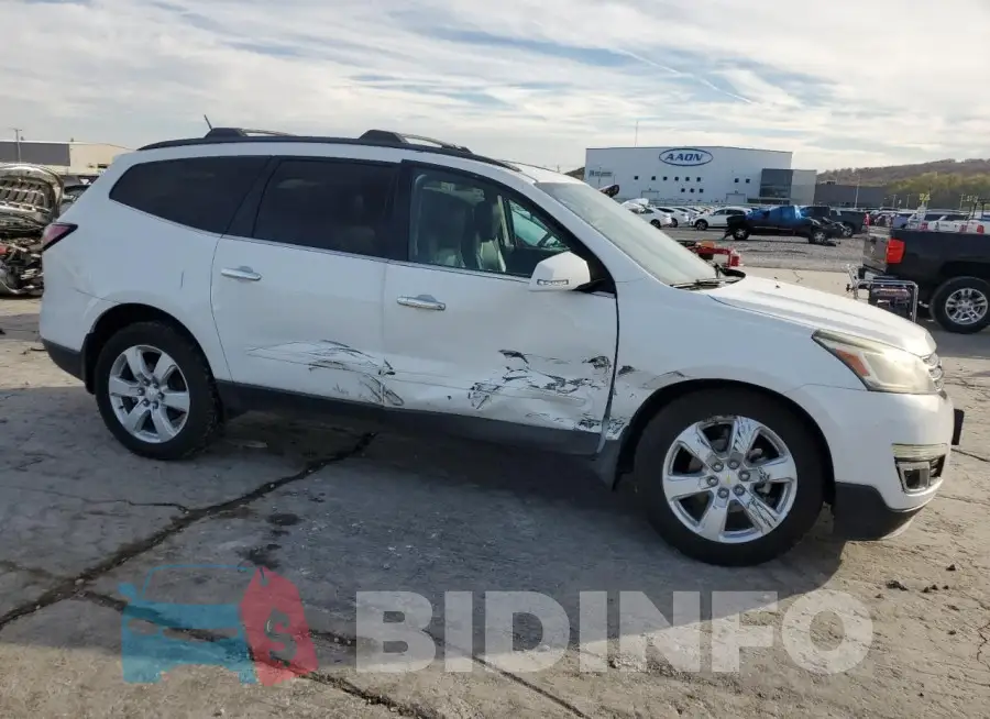 1GNKRGKD4HJ100719 Photo# 4