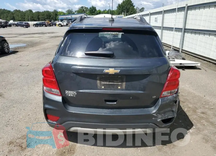 KL7CJLSB2JB678441 Photo# 6