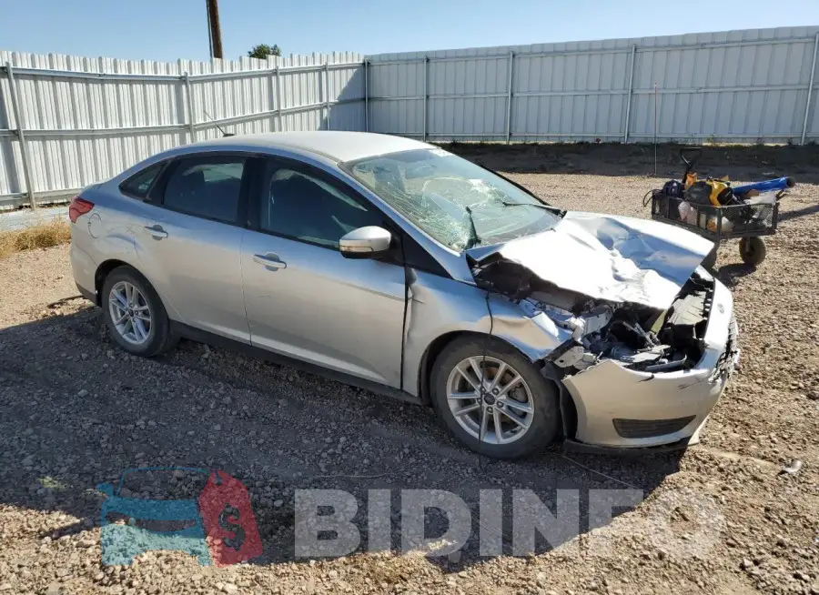 1FADP3F24GL373872 Photo# 4