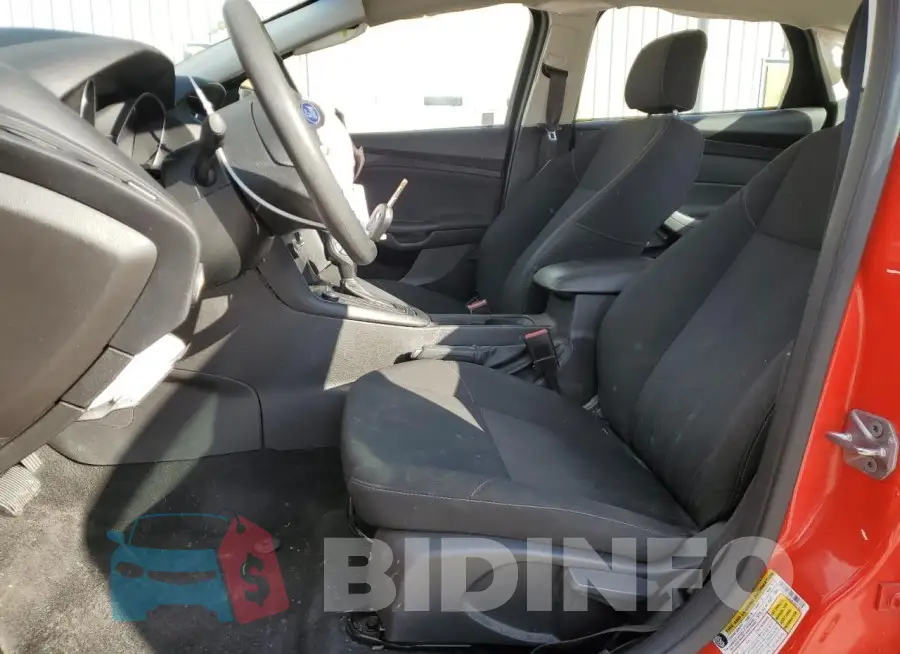 1FADP3F28HL282704 Photo# 7