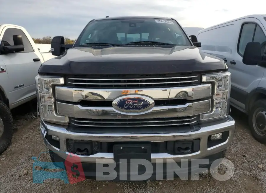 1FT8W3BT5JEB71261 Photo# 5