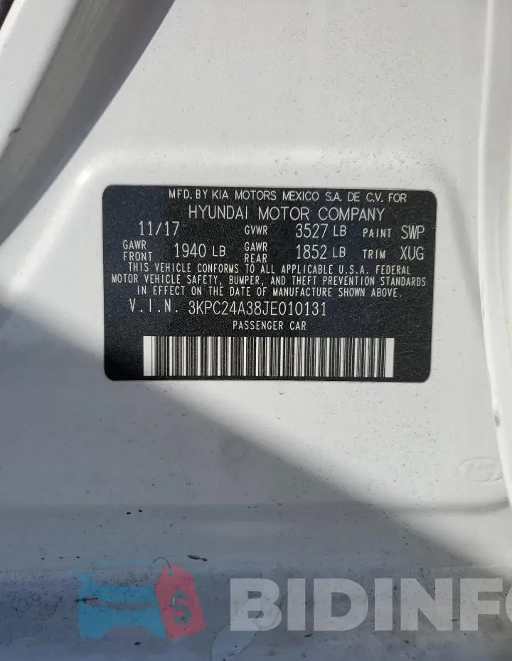 3KPC24A38JE010131 Photo# 12