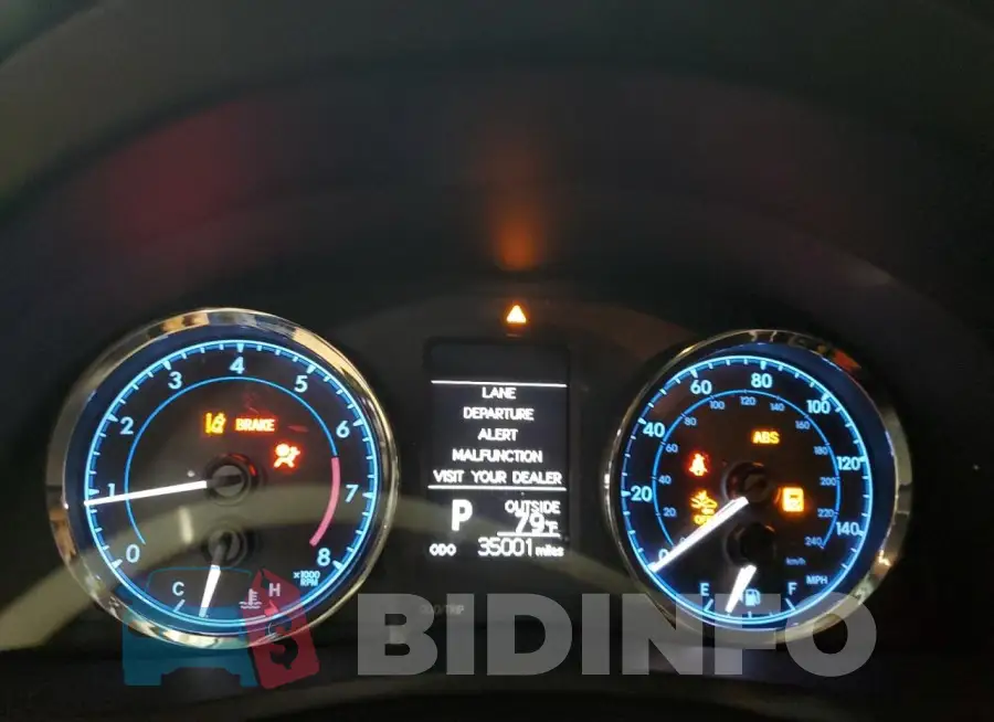 2T1BURHE9HC915514 Photo# 9