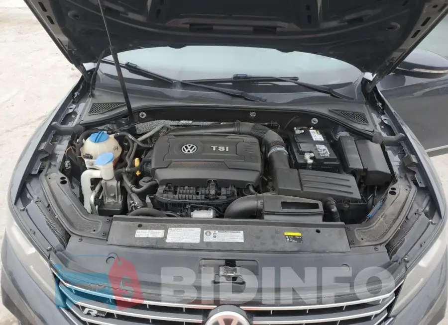 1VWDT7A35HC070241 Photo# 11
