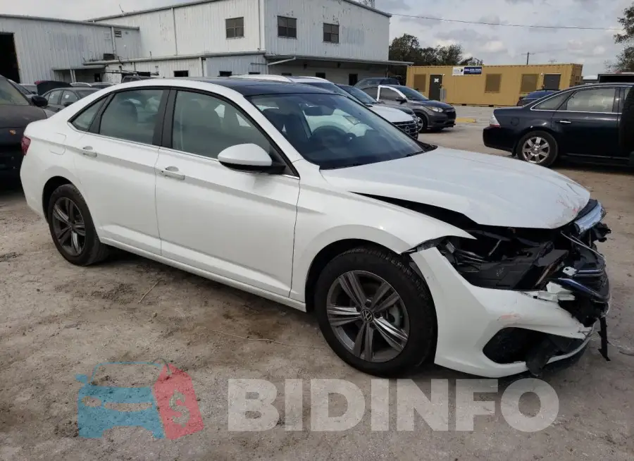 3VW7M7BU5RM073674 Photo# 4