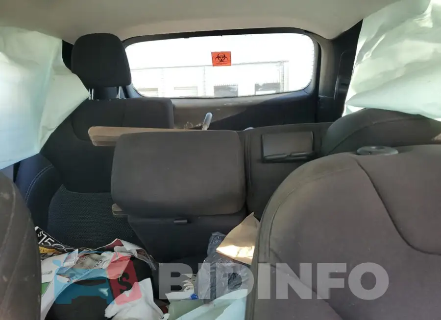1C4PJLCB7LD500552 Photo# 10