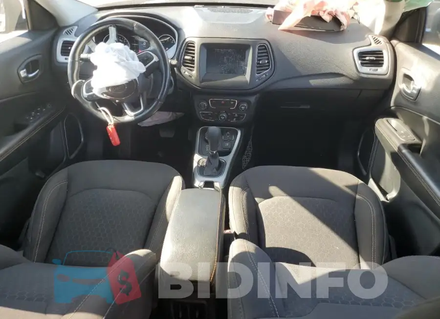 3C4NJDAB8LT137947 Photo# 8