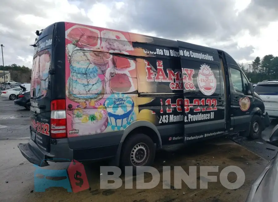 WD3PE8DCXF5977428 Photo# 3