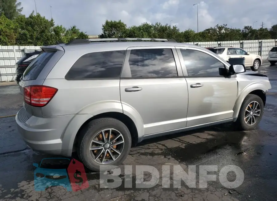 3C4PDCAB4HT573826 Photo# 3