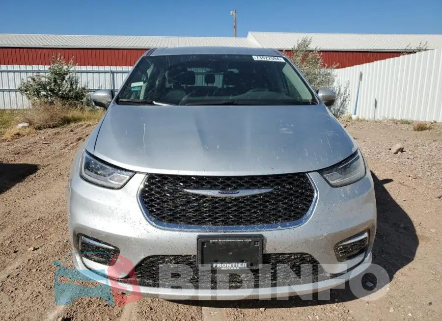 2C4RC1BG8PR526049 Photo# 5