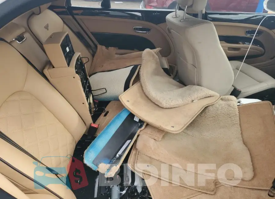 SCBBF7ZH9GC002186 Photo# 10