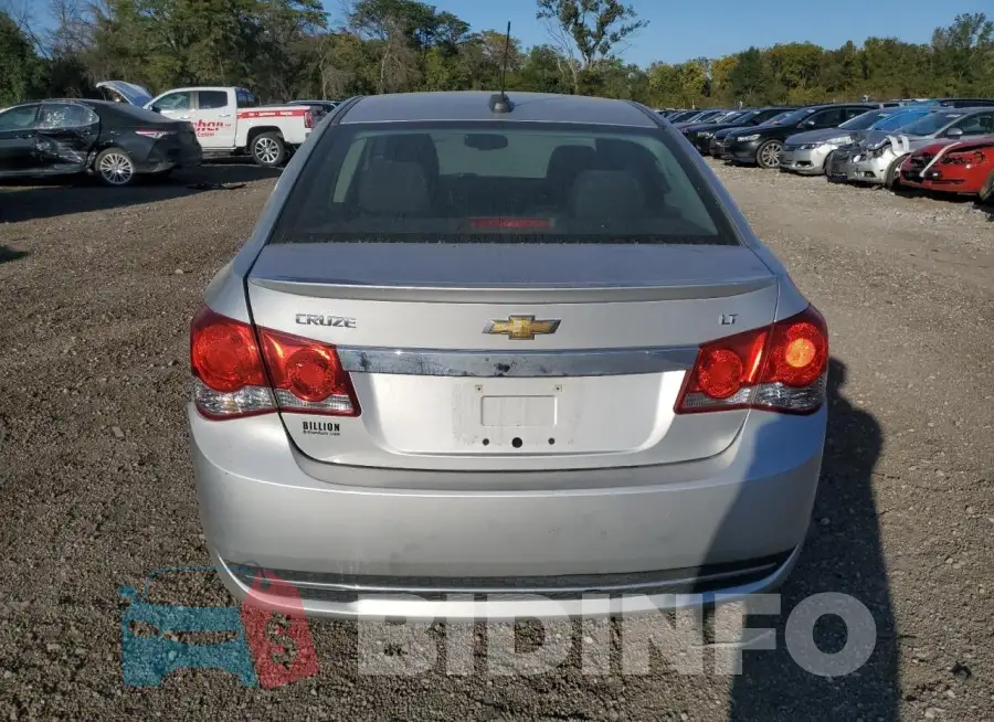 1G1PE5SB2F7106292 Photo# 6
