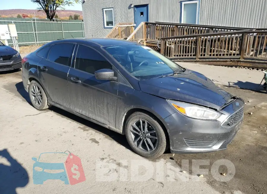 1FADP3F26JL212401 Photo# 4