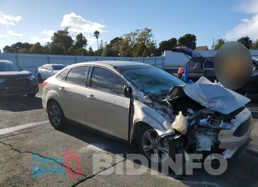 1FADP3FE8HL348422 Photo# 4