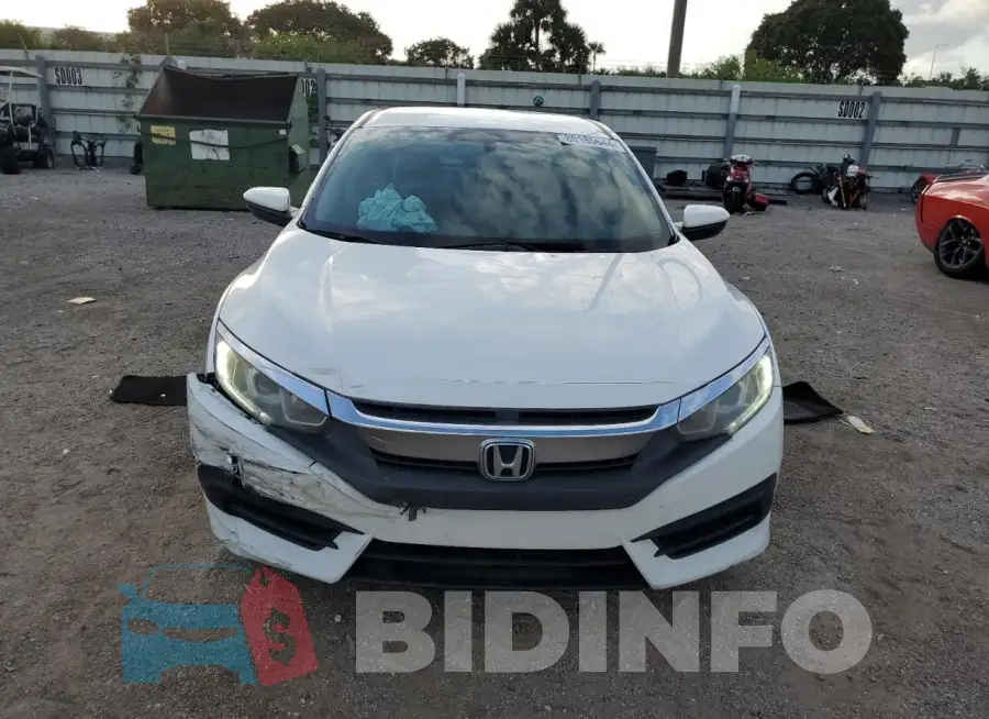 19XFC2F52HE044391 Photo# 5