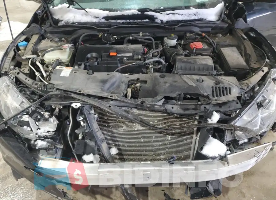 19XFC2F57JE208725 Photo# 11
