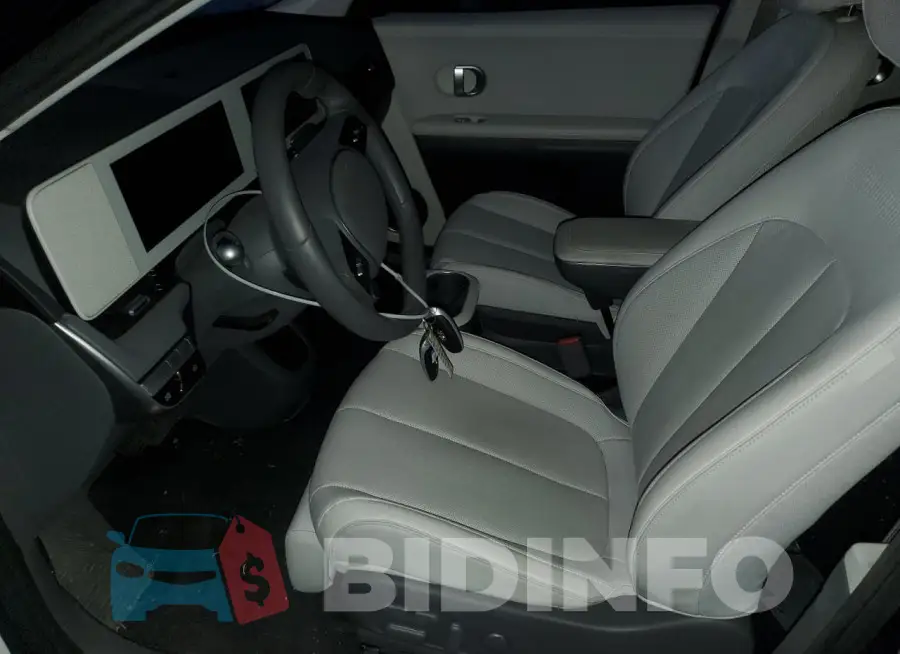 KM8KRDAF4PU218823 Photo# 7