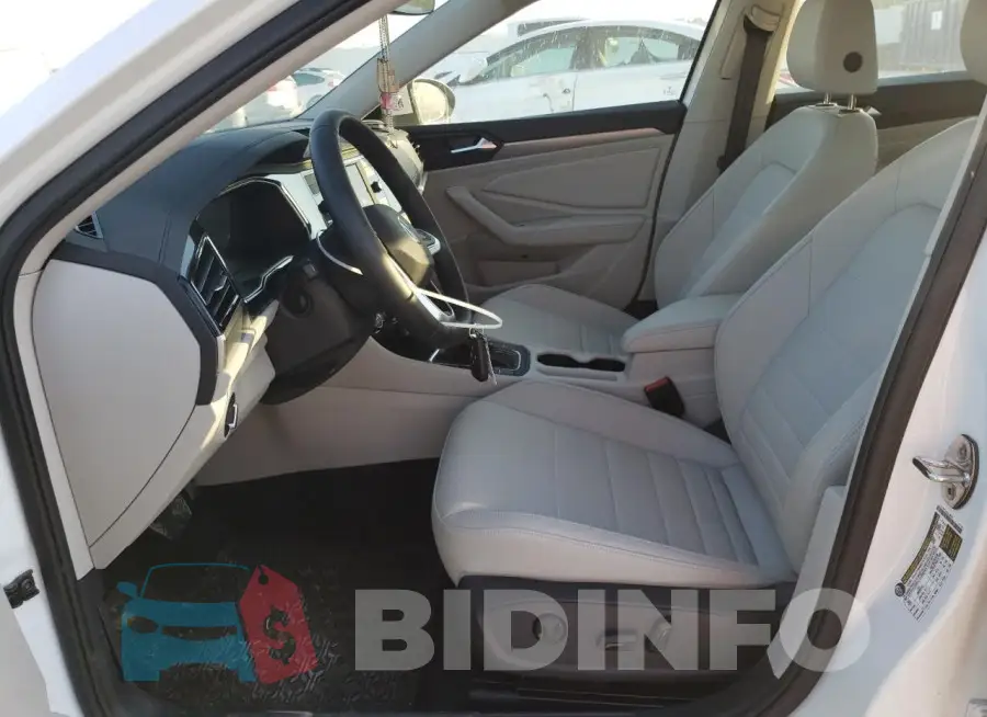 3VW7M7BU8RM074205 Photo# 7