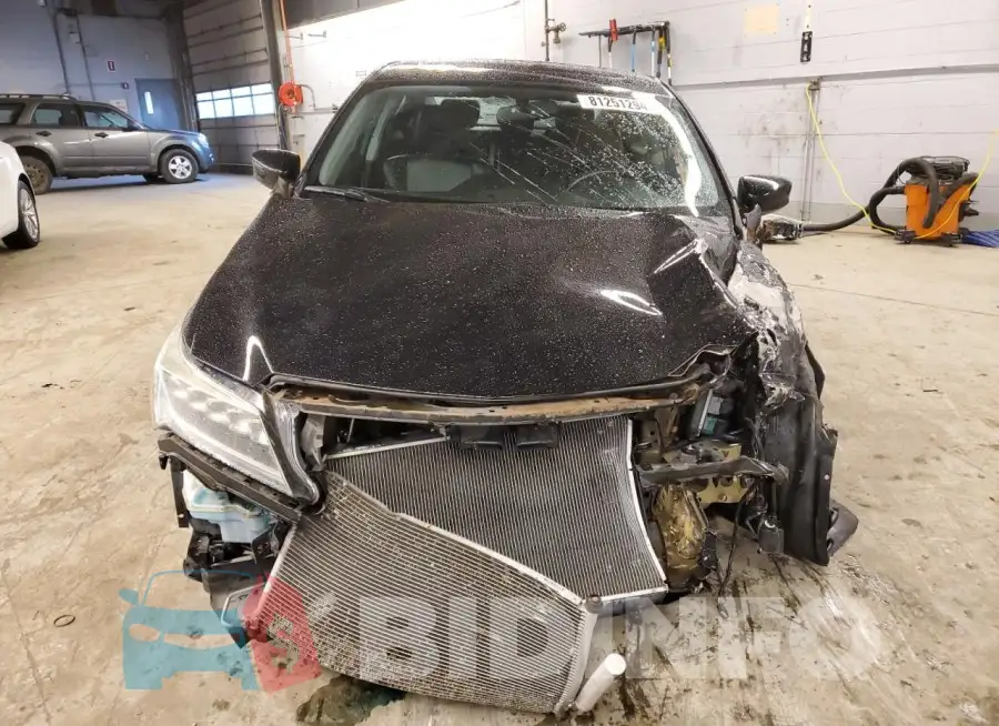 19UDE2F37HA015151 Photo# 5