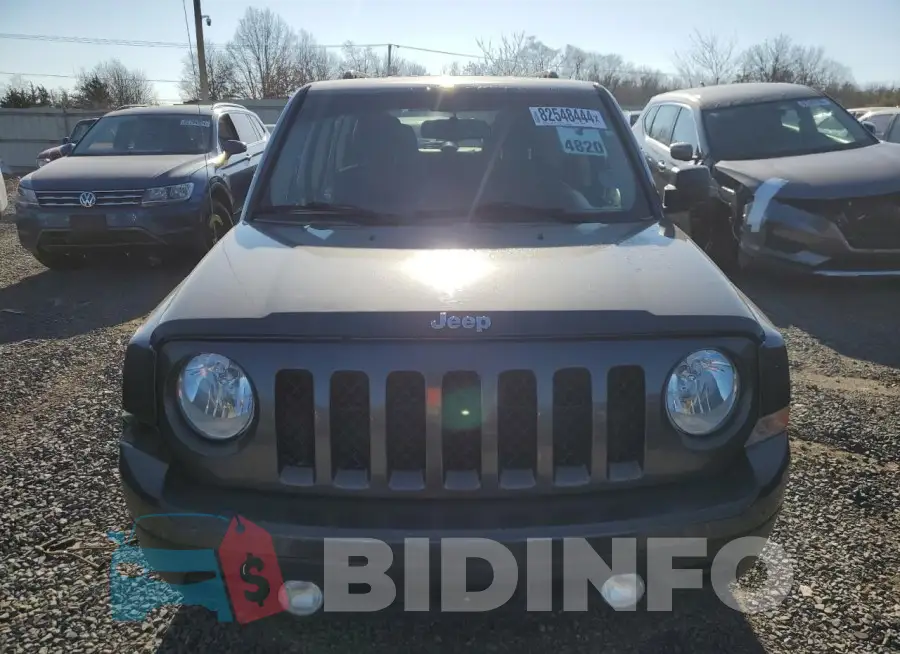 1C4NJRFB6FD176200 Photo# 5