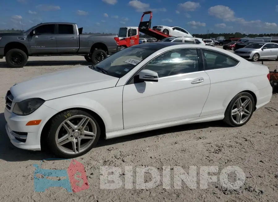 WDDGJ4HB4FG369989 Photo# 1