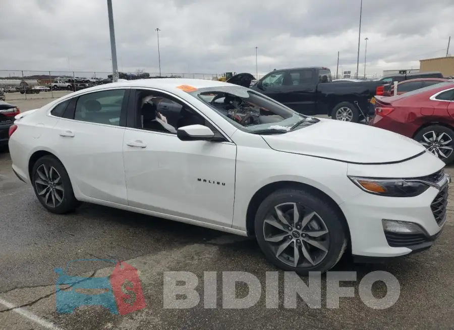 1G1ZG5ST3RF112172 Photo# 4