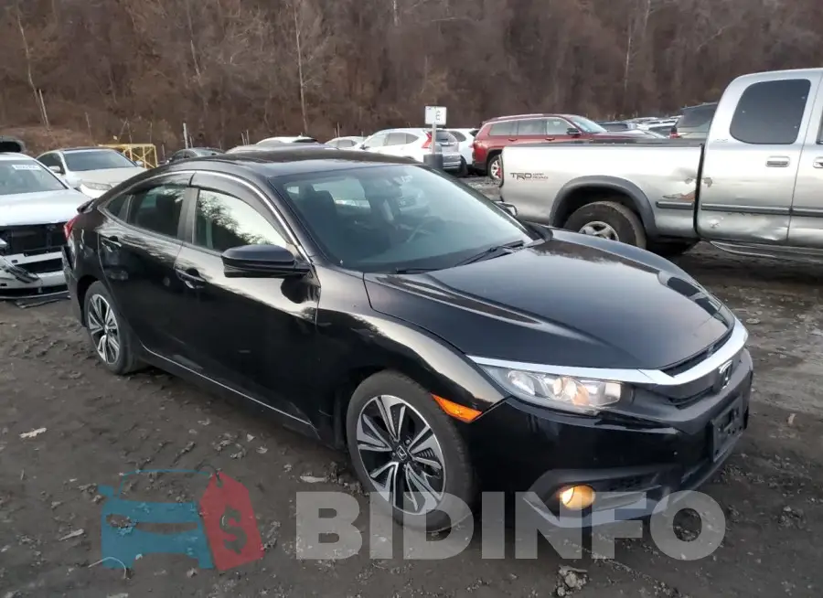 19XFC1F35JE201460 Photo# 4