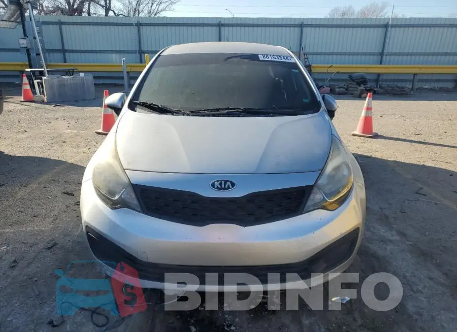 KNADM4A31F6504713 Photo# 5