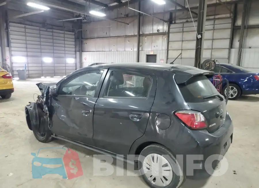 ML32AUHJ9RH008402 Photo# 2