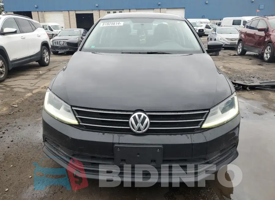 3VW2B7AJ0HM387593 Photo# 5