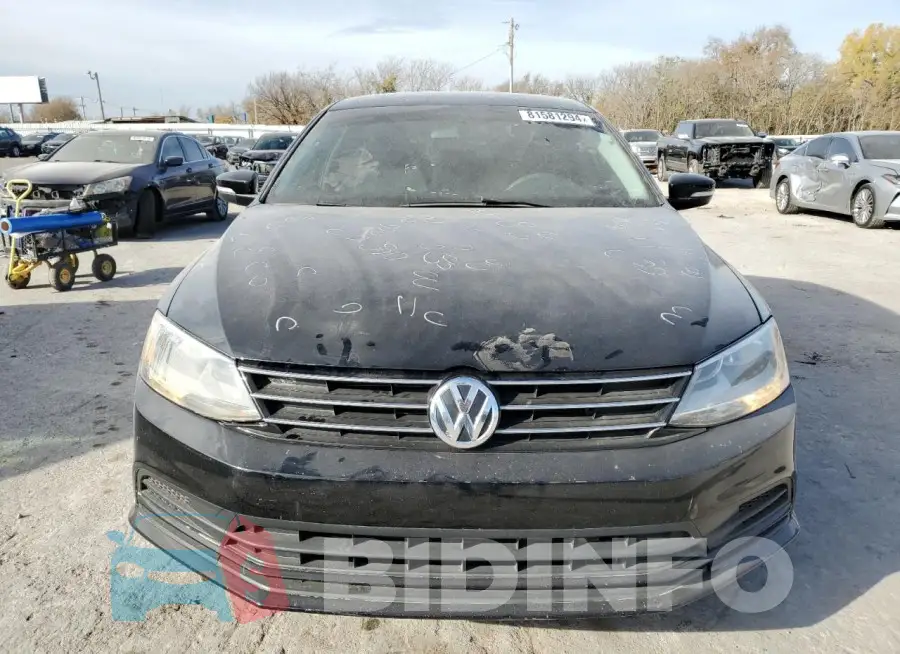 3VW2B7AJXHM213174 Photo# 5