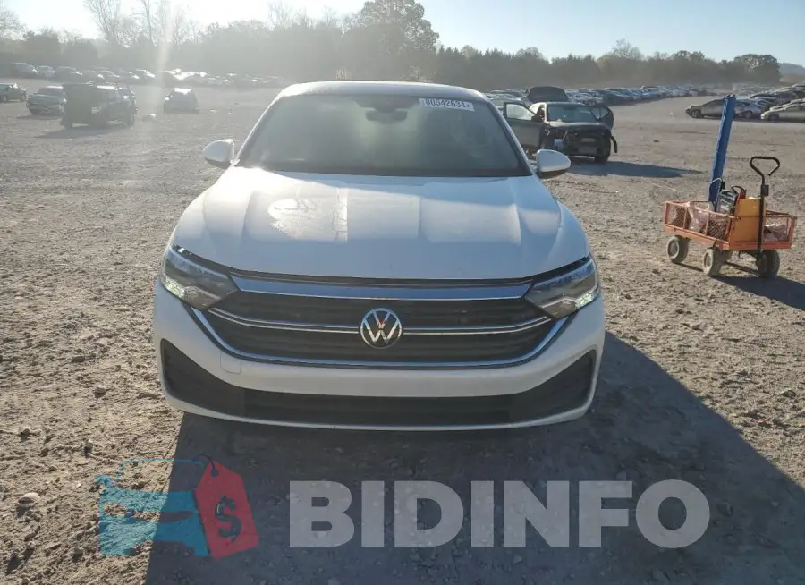 3VW7M7BU0RM051419 Photo# 5