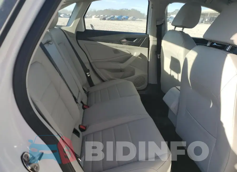 3VW7M7BU0RM051419 Photo# 10