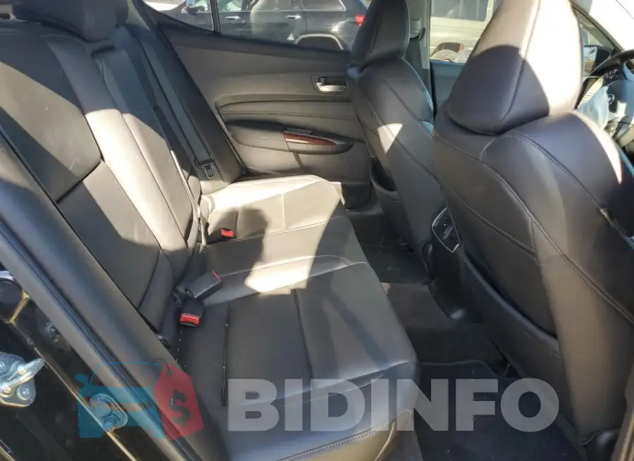 19UUB1F35FA016217 Photo# 10