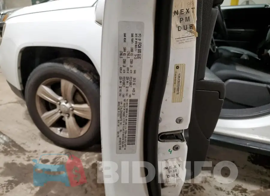 1C4NJCBA2GD560776 Photo# 14