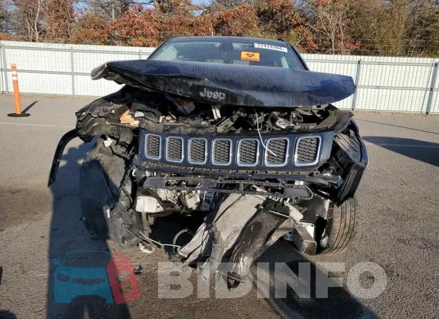 3C4NJDCB0LT245914 Photo# 5