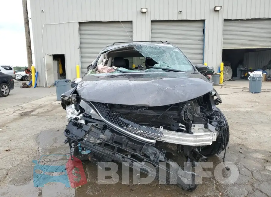 2C4RC1DG0MR547535 Photo# 5