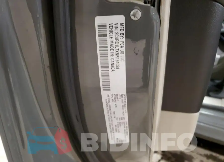2C4RC1L7XNR161028 Photo# 14
