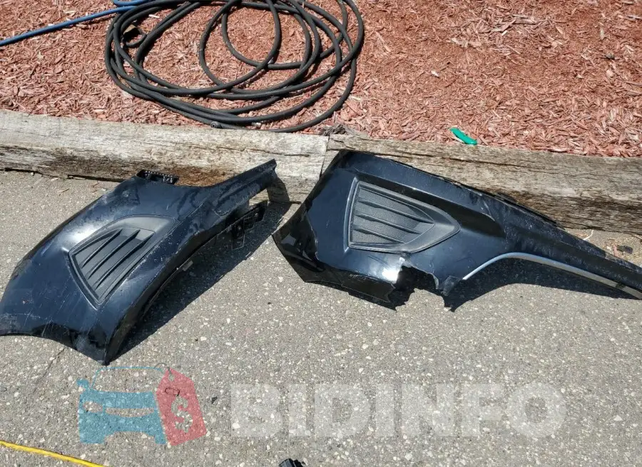 3G1BC6SM9KS612866 Photo# 12
