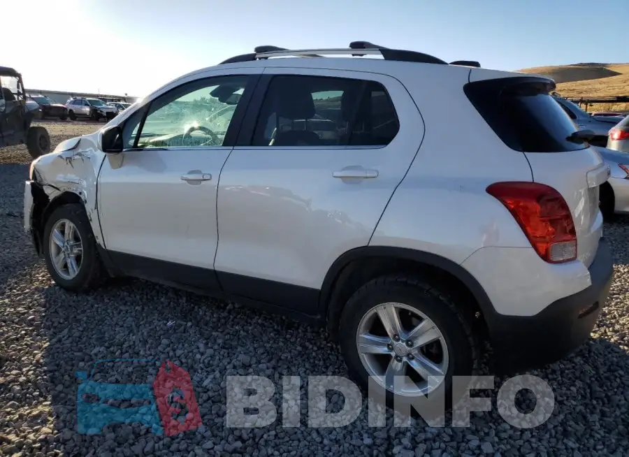 KL7CJRSB8FB223135 Photo# 2