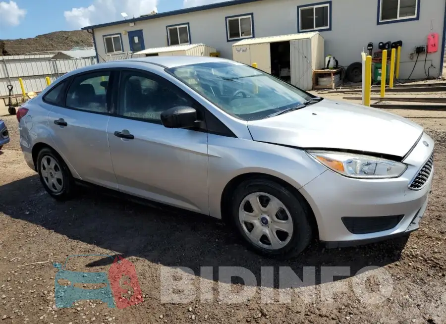 1FADP3E25JL304441 Photo# 4