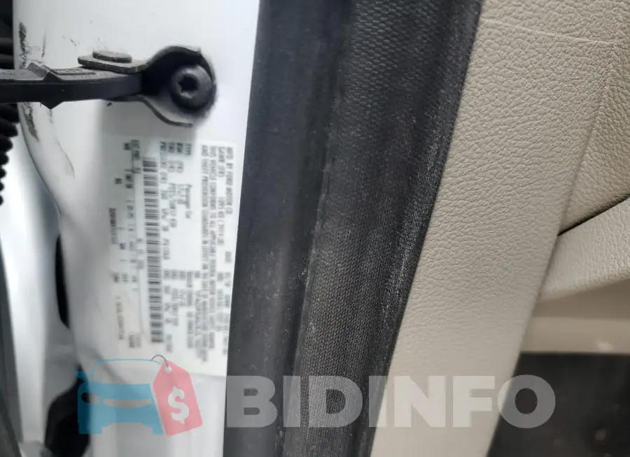 1FADP5AUXJL102777 Photo# 14