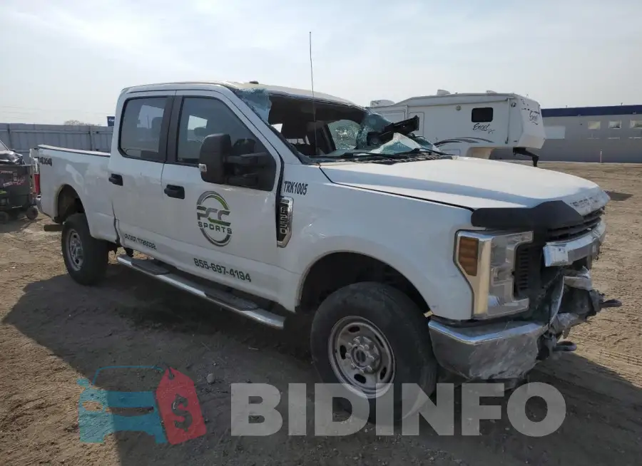 1FT7W2B67JEB97568 Photo# 4